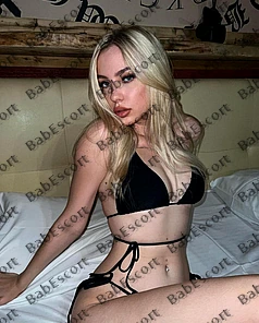 Matilda 21 year old Ukrainian, Caucasian (white), Slim, Blonde, Long, Breast size A escort in Dubai thumbnail 2