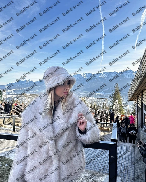 Isabella 23 year old Russian, Caucasian (white), BBW, Brown, Medium, Breast size B escort in Abu Dhabi photo 1