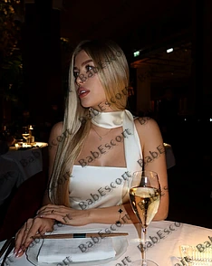 Felicity 23 year old Russian, Caucasian (white), Slim, Blonde, Long, Breast size B escort in Abu Dhabi