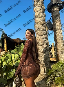 Cindy 23 year old Polish, Mixed, Slim, Brown, Long, Breast size A escort in Dubai thumbnail 3