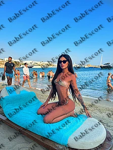 Cindy 23 year old Polish, Mixed, Slim, Brown, Long, Breast size A escort in Dubai thumbnail 4