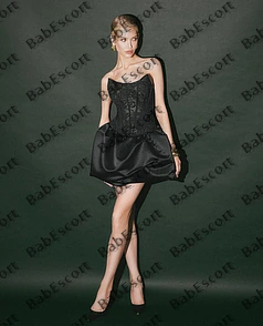 Rosalie 24 year old Ukrainian, Caucasian (white), Slim, Blonde, Long, Breast size A escort in Abu Dhabi thumbnail 9