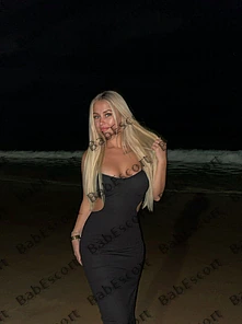 Kendal 29 year old Italian, Mixed, Slim, Blonde, Long, Breast size C escort in Dubai thumbnail 4
