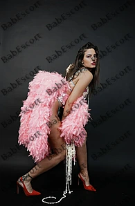 Amber 26 year old Belarussian, Mixed, Busty, Blonde, Medium, Breast size C escort in Dubai thumbnail 3
