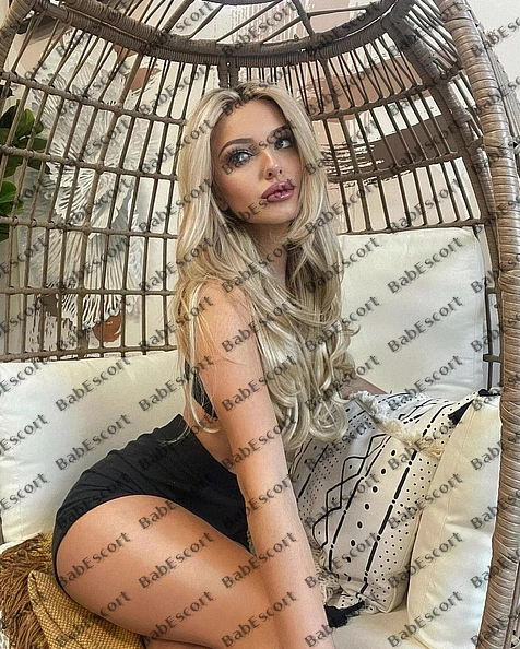 Elizabeth 21 year old Russian, Caucasian (white), Busty, Blonde, Long, Breast size D escort in Abu Dhabi photo 1