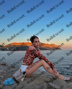 Emily 22 year old Russian, Mixed, Slim, Blonde, Long, Breast size A escort in Abu Dhabi thumbnail 4