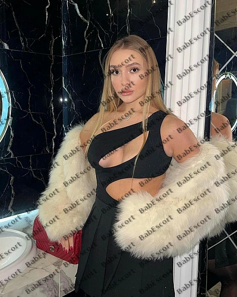 Esme 24 year old Russian, Caucasian (white), Tall, Blonde, Long, Breast size B escort in Abu Dhabi photo 1