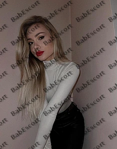 Hazel 26 year old Ukrainian, Caucasian (white), Slim, Blonde, Long, Breast size A escort in Abu Dhabi thumbnail 3