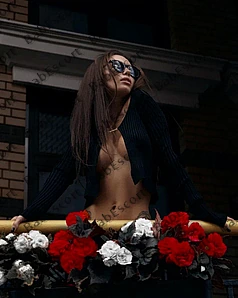 Laura 24 year old Russian, Mixed, Slim, Brown, Long, Breast size A escort in Abu Dhabi thumbnail 3