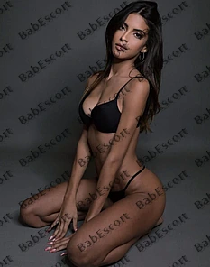 Liliana 24 year old Indian, Slim, Black, Long, Breast size B, 176 cm tall escort in Abu Dhabi thumbnail 2
