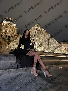 Liliana 24 year old Indian, Slim, Black, Long, Breast size B, 176 cm tall escort in Abu Dhabi thumbnail 3