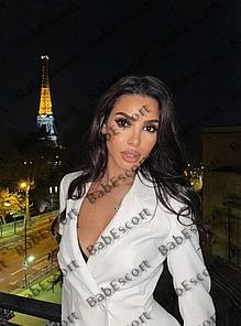 Louisa 25 year old French, Mixed, Curvy, Black, Long, Breast size B escort in Abu Dhabi thumbnail 3