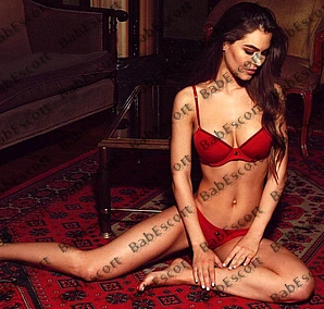 Luna 27 year old German, Mixed, Slim, Brown, Long, Breast size B escort in Abu Dhabi thumbnail 4