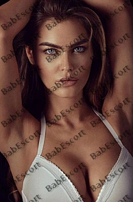 Luna 27 year old German, Mixed, Slim, Brown, Long, Breast size B escort in Abu Dhabi thumbnail 8