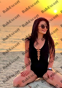Janna 26 year old French, Mixed, Slim, Black, Long, Breast size B escort in Dubai thumbnail 3