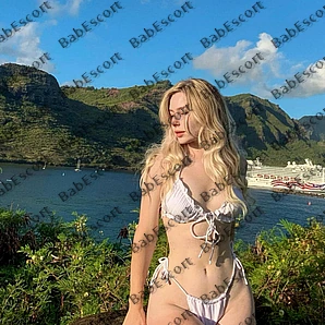Mia 19 year old Ukrainian, Caucasian (white), Tall, Brown, Long, Breast size B escort in Abu Dhabi