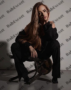 Nessa 25 year old Russian, Caucasian (white), Curvy, Brown, Long, Breast size B escort in Abu Dhabi thumbnail 4