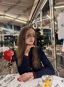 Riley 20 year old Russian, Caucasian (white), Petite, Brown, Long, Breast size A escort in Abu Dhabi thumbnail 2