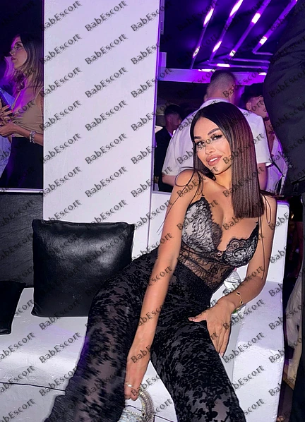 Sophia 24 year old French, Caucasian (white), Slim, Black, Long, Breast size B escort in Abu Dhabi photo 1