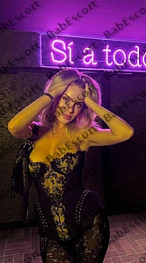 Victoria 25 year old Ukrainian, Caucasian (white), Curvy, Blonde, Long, Breast size C escort in Abu Dhabi thumbnail 3