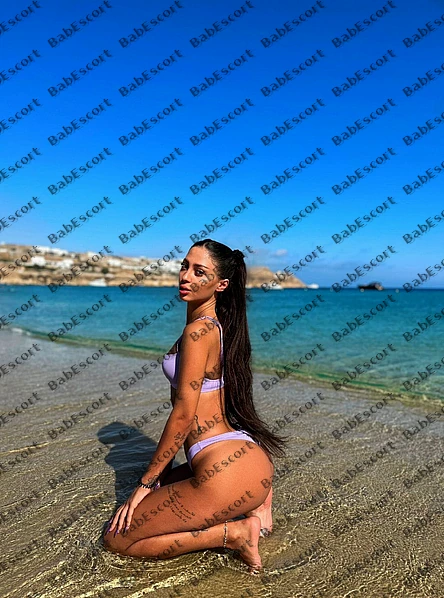 Violet 23 year old Ukrainian, Caucasian (white), Slim, Brown, Long, Breast size B escort in Abu Dhabi photo 1