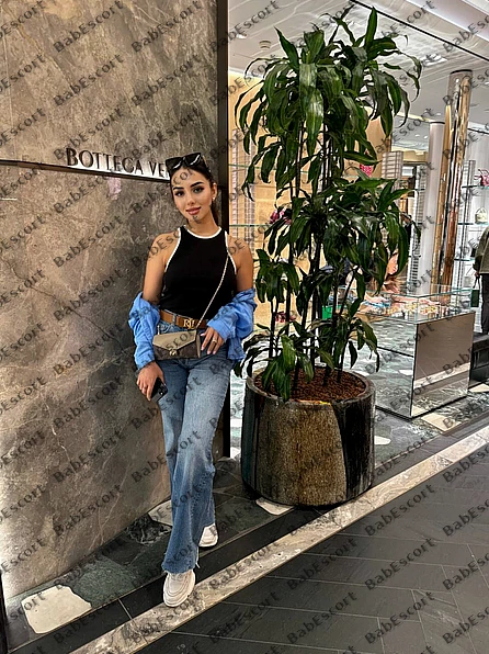 Beatrice 26 year old Russian, Caucasian (white), Slim, Brown, Long, Breast size A escort in Abu Dhabi photo 1