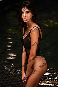 Calla 18 year old French, Mixed, Petite, Black, Long, Breast size A escort in Abu Dhabi thumbnail 5