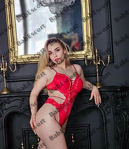 Ellery 26 year old Ukrainian, Caucasian (white), Curvy, Blonde, Long, Breast size B escort in Abu Dhabi thumbnail 3