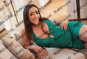 Violette 25 year old Polish, Mixed, Busty, Brown, Medium, Breast size C escort in Abu Dhabi thumbnail 2