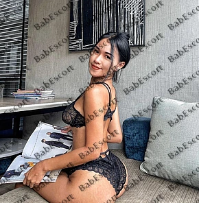Hestia 25 year old Brazilian, Latin, Curvy, Black, Long, Breast size B escort in Abu Dhabi thumbnail 4