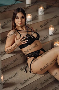 Thyra 24 year old Czech, Mixed, Slim, Brown, Long, Breast size B escort in Abu Dhabi thumbnail 6