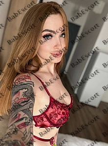Elvira 21 year old French, Mixed, Busty, Blonde, Medium, Breast size C escort in Dubai thumbnail 5