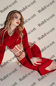 Solange 23 year old Ukrainian, Caucasian (white), Busty, Blonde, Long, Breast size C escort in Abu Dhabi thumbnail 8