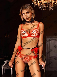 Samanta 28 year old Colombian, Latin, Athletic, Blonde, Long, Breast size B escort in Sharjah