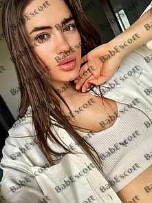 Elina 24 year old Ukrainian, Caucasian (white), Busty, Brown, Long, Breast size C escort in Sharjah thumbnail 4