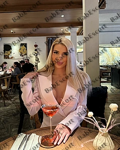 Kerri 25 year old Belarussian, Mixed, Skinny, Blonde, Long, Breast size C escort in Sharjah