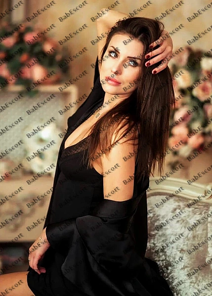 Alexandra 30 year old Russian, Caucasian (white), Busty, Brown, Long, Breast size C escort in Sharjah photo 1