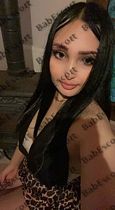 Gloriana 29 year old Spanish, Hispanic, BBW, Black, Medium, Breast size B escort in Dubai thumbnail 4
