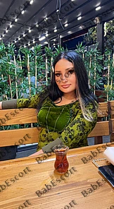 Gloriana 29 year old Spanish, Hispanic, BBW, Black, Medium, Breast size B escort in Dubai thumbnail 5