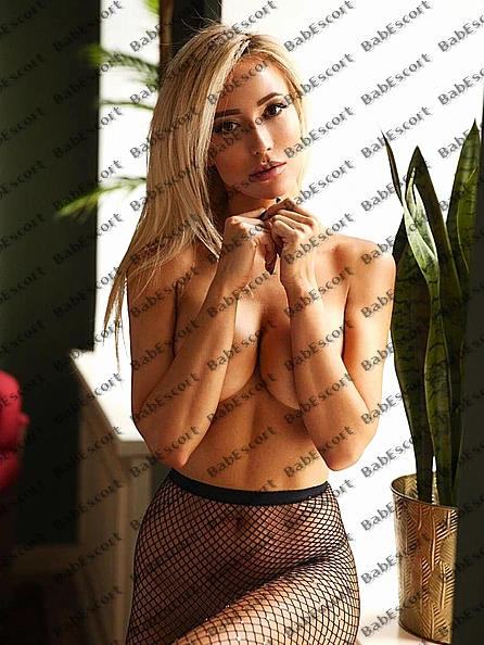 Aleta 26 year old Russian, Caucasian (white), Busty, Blonde, Long, Breast size C escort in Sharjah photo 1